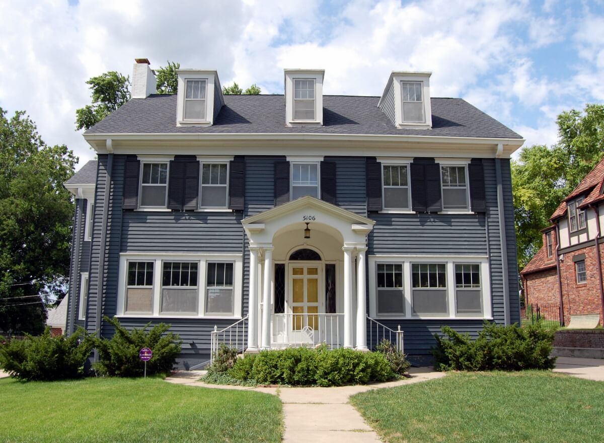 Dundee — commercial roofing in Omaha, NE