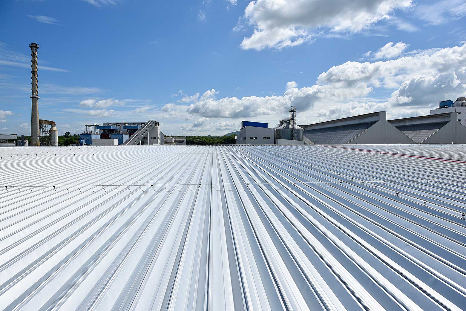 Standing Seam Metal Roofing — commercial roofing in Omaha, NE
